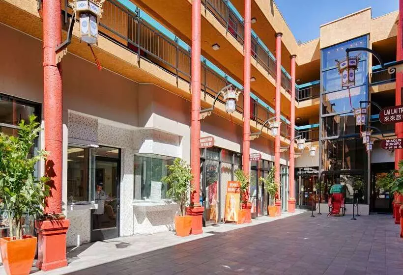 فندق Best Western Plus Dragon Gate Inn