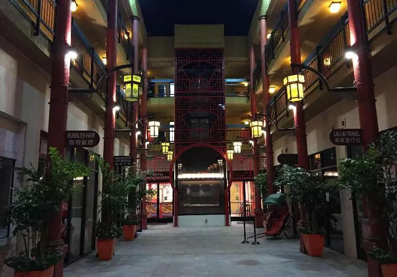 فندق Best Western Plus Dragon Gate Inn