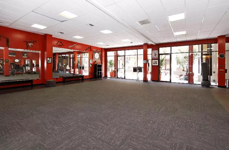 فندق Best Western Plus Dragon Gate Inn