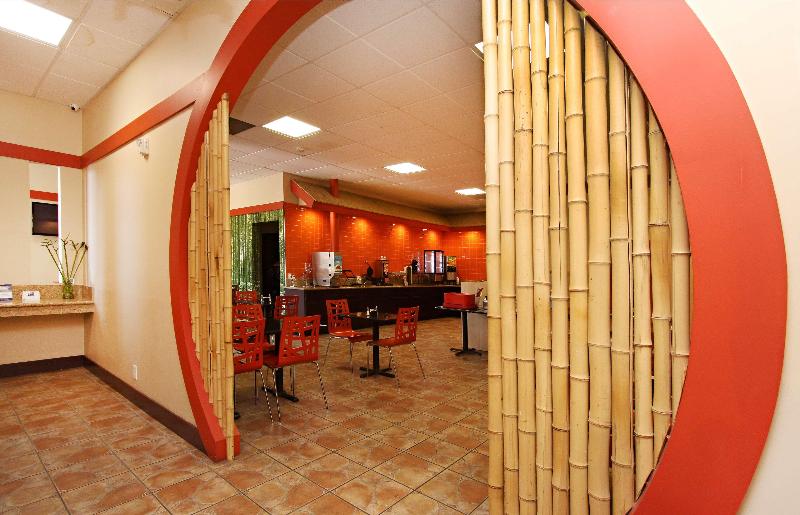 בית מלון כפרי Best Western Plus Dragon Gate Inn