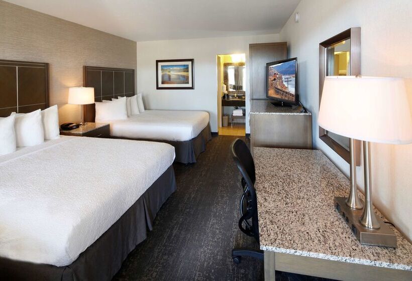 هتل Best Western Plus Hilltop Inn