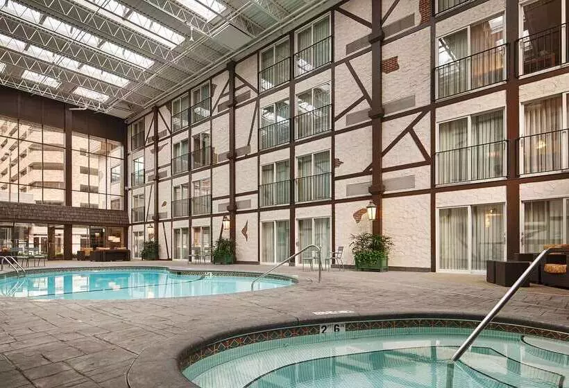 Hotel Best Western Plus The Normandy Inn & Suites