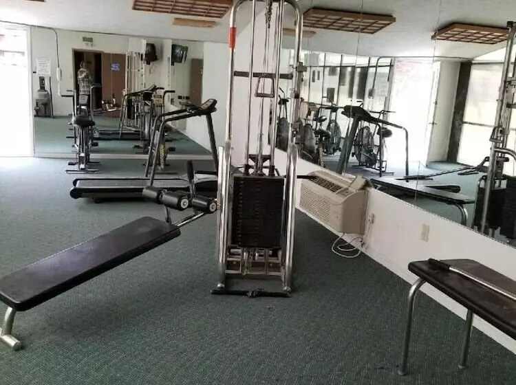 فندق Bestway Inn   Madison