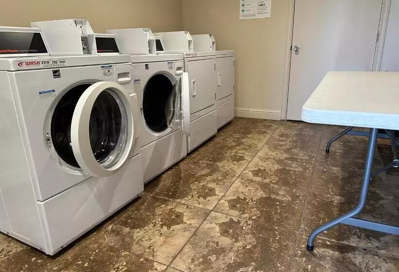 호텔 Red Roof Inn Yuba City Bonanza Marysville