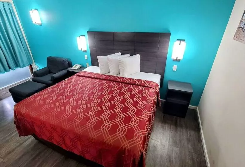 Отель Econo Lodge