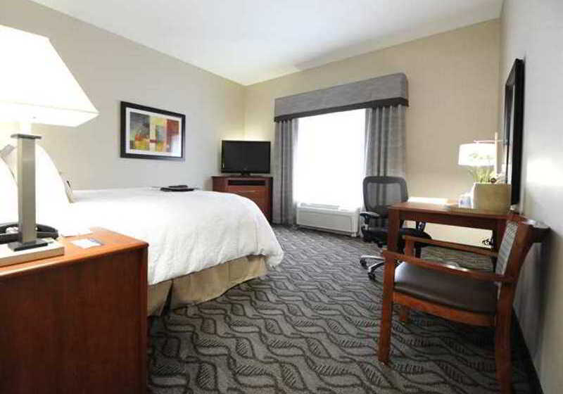 Отель Hampton Inn & Suites Craig