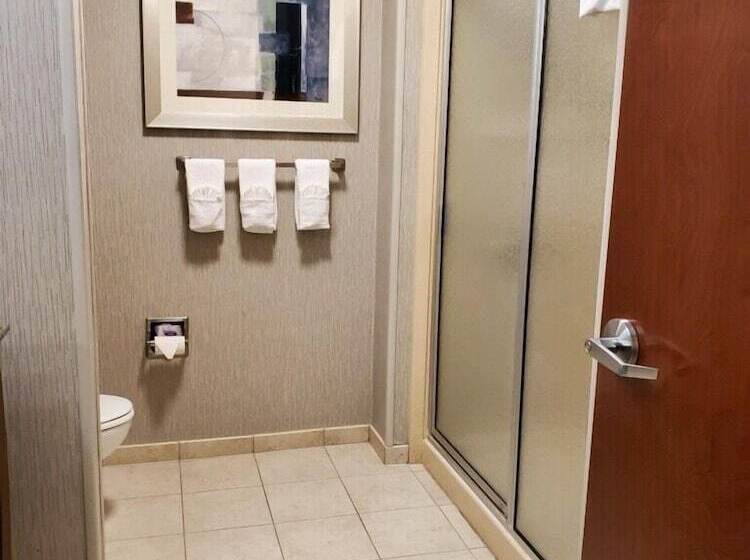 Отель Hampton Inn & Suites Craig