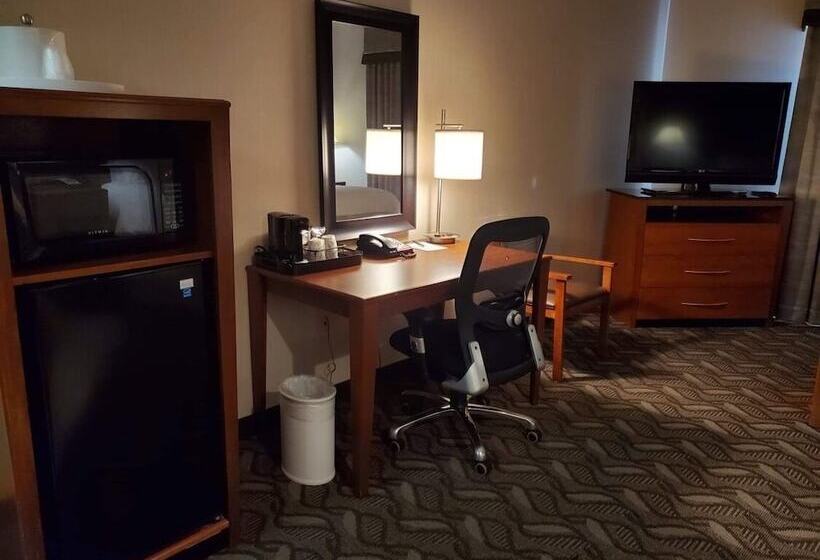 Отель Hampton Inn & Suites Craig