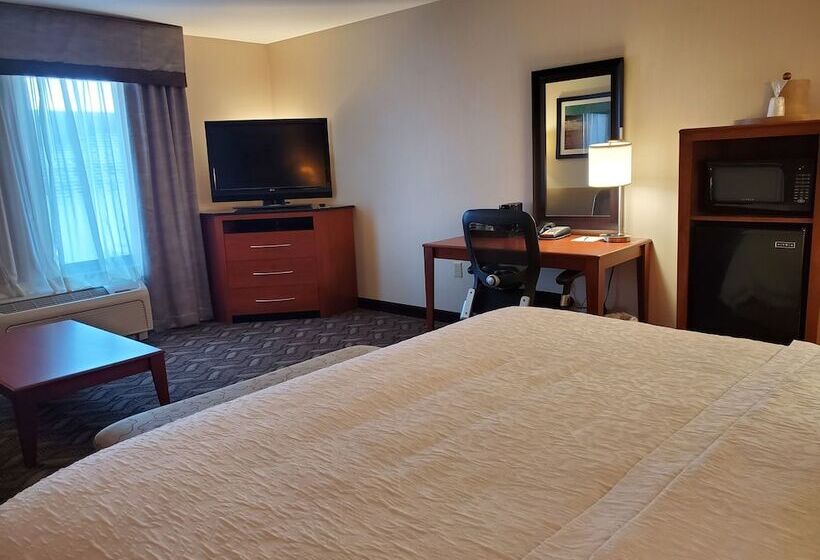 Отель Hampton Inn & Suites Craig