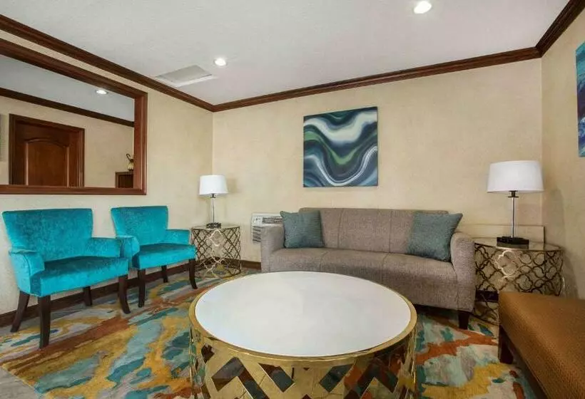 هتل Quality Inn Chula Vista San Diego South