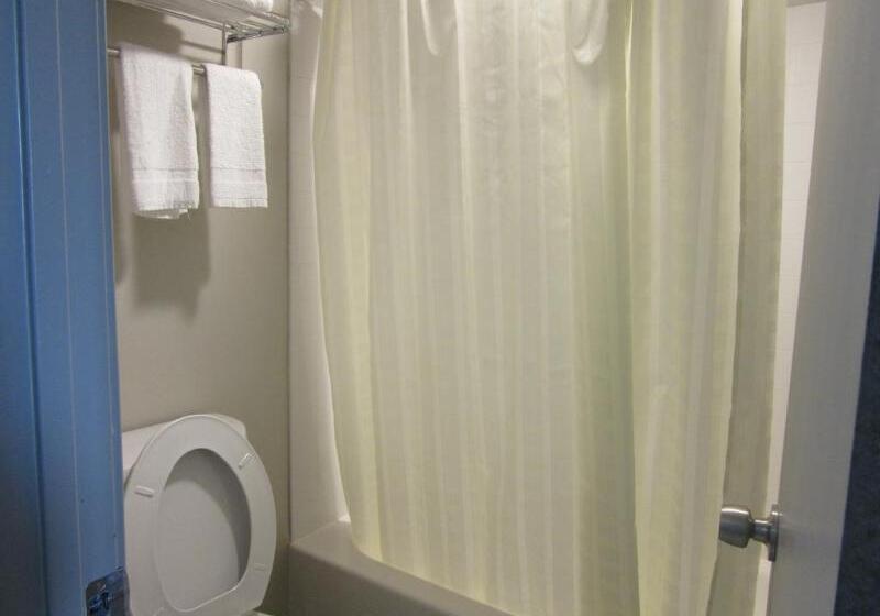 فندق Rodeway Inn