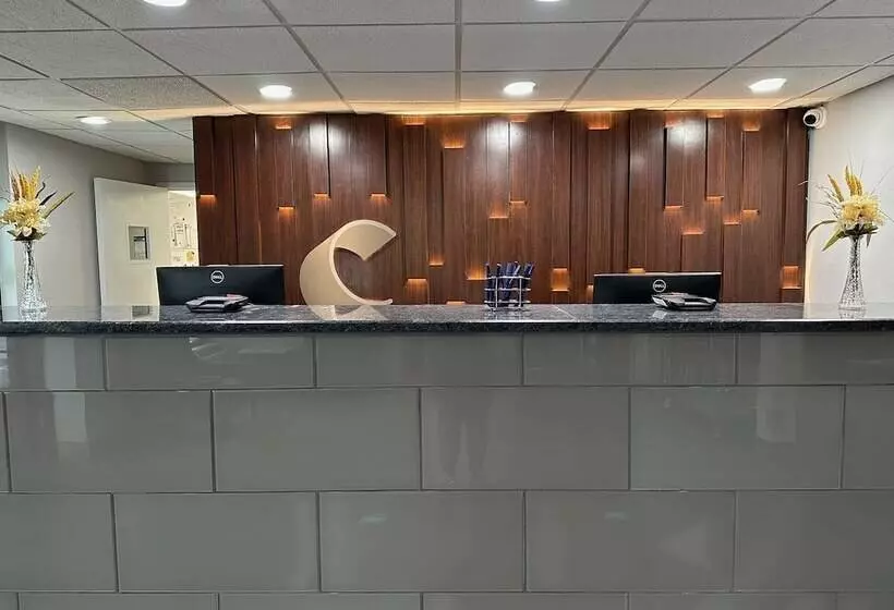 فندق Comfort Inn & Suites