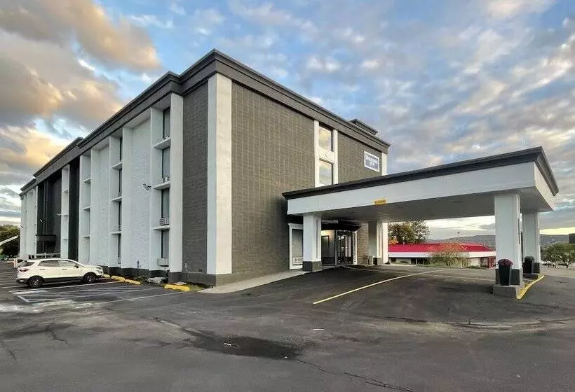 فندق Comfort Inn & Suites