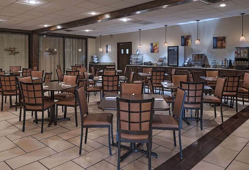 Otel Stevens Inn A Howard Johnson By Wyndham