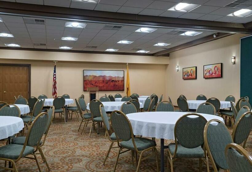 Otel Stevens Inn A Howard Johnson By Wyndham