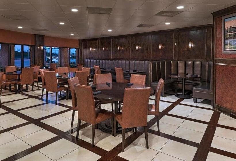 Otel Stevens Inn A Howard Johnson By Wyndham