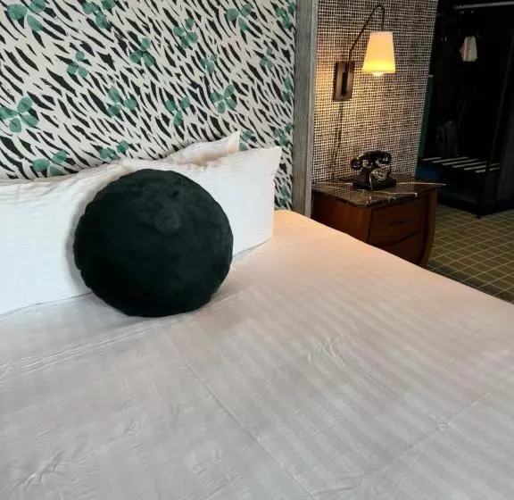 هتل The Adler A Hollywood