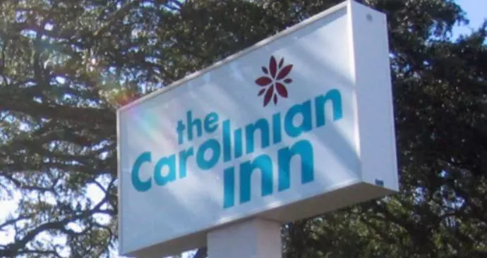 فندق The Carolinian Inn