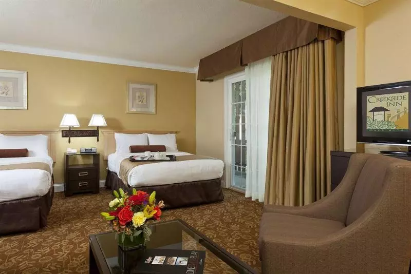 ホテル The Creekside Inn