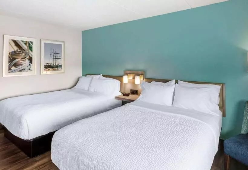 The Harborview, Ascend Hotel Collection