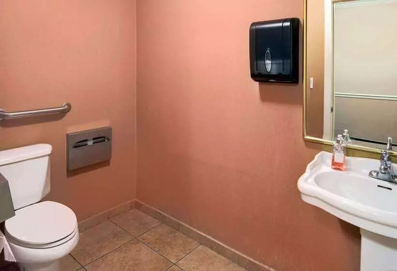 فندق Travelodge By Wyndham Beckley