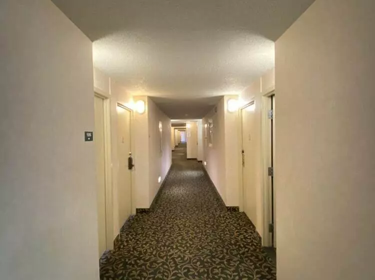 فندق Travelodge By Wyndham Great Falls