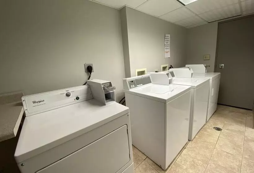 فندق Travelodge By Wyndham Great Falls