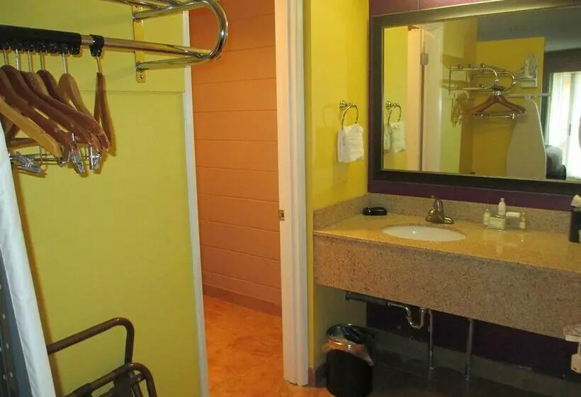 فندق Walla Walla Vineyard Inn