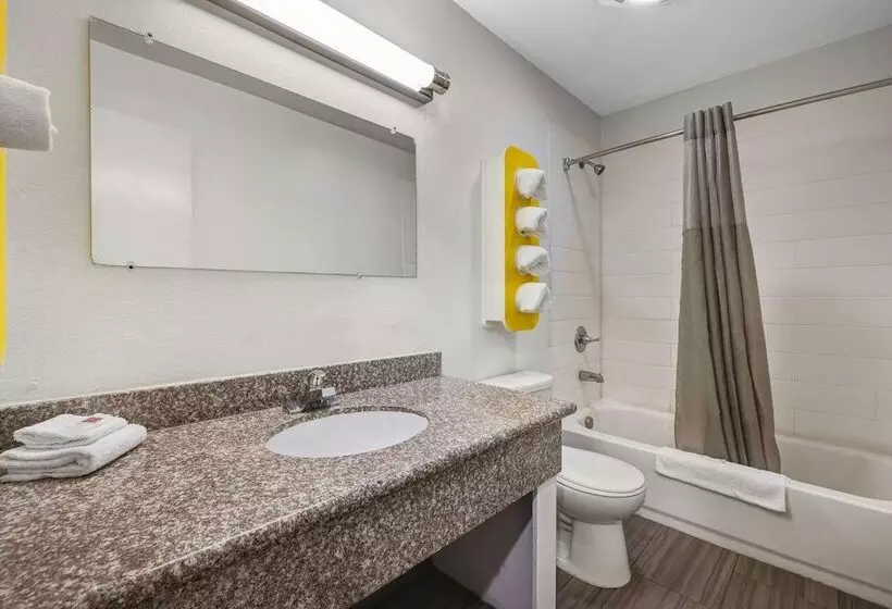 モーテル Studio 6 Portland Or