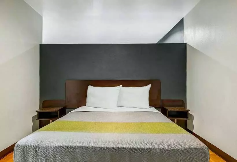 モーテル Studio 6 Portland Or