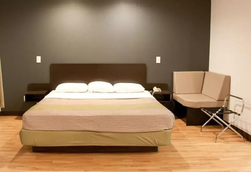 モーテル Studio 6 Portland Or