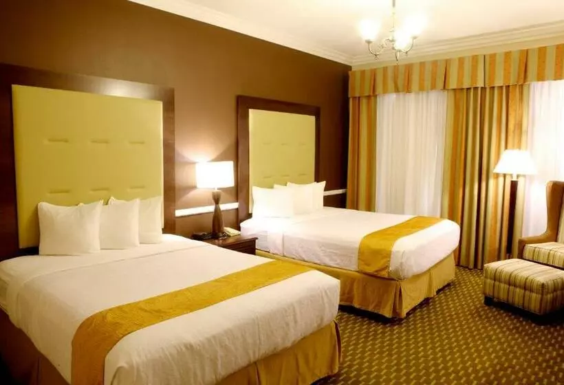 酒店 Best Western Plus San Pedro & Suites