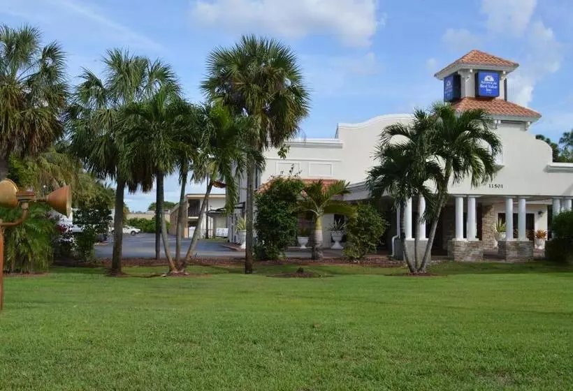 Отель Americas Best Value Inn Fort Myers