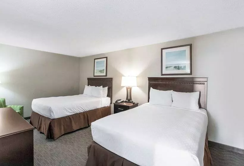 هتل Beach Quarters Resort