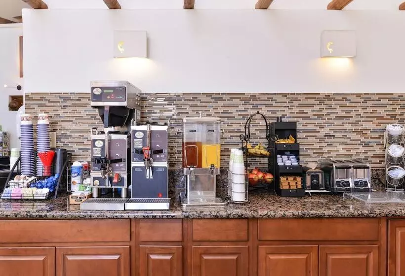 فندق Best Western Kiva Inn