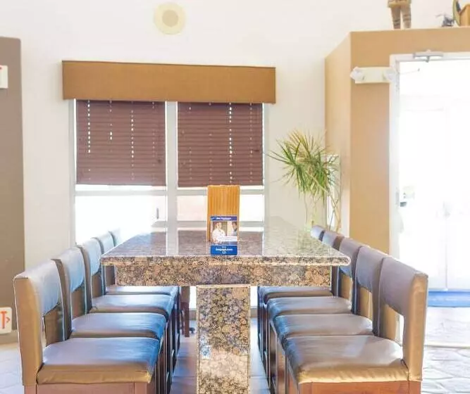 فندق Best Western Kiva Inn