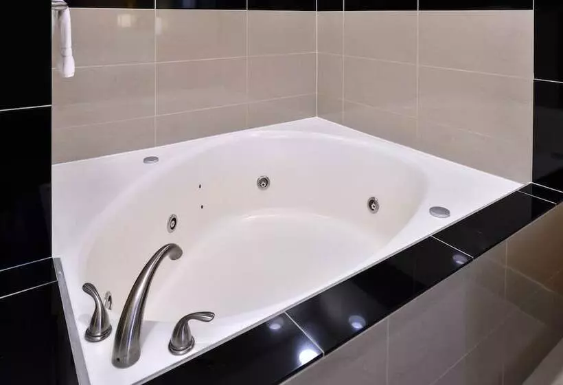 فندق Best Western Kiva Inn