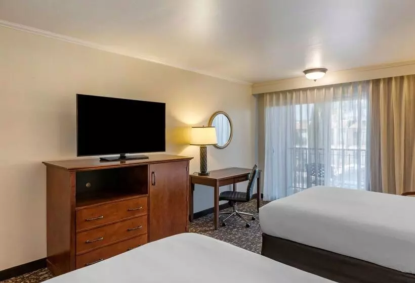 酒店 Best Western Plus Royal Oak