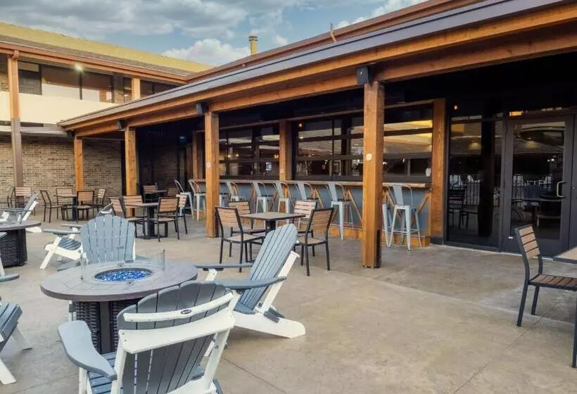 Szálloda Best Western Plus Saddleback Inn And Conference Center