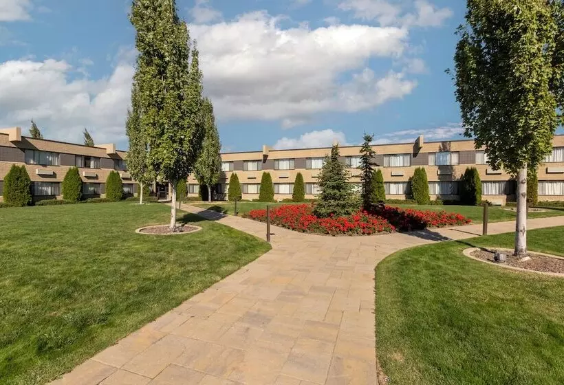 هتل Best Western Plus University Inn