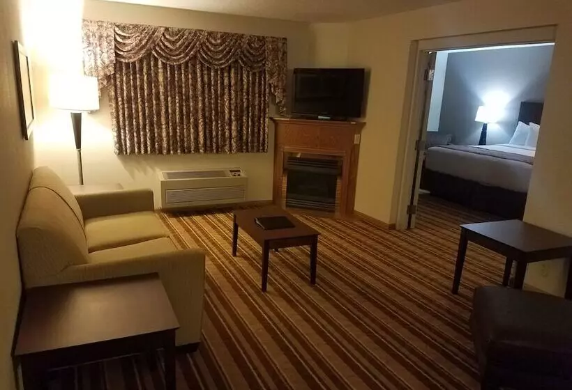 Отель Rock Island Inn & Suites Marshalltown