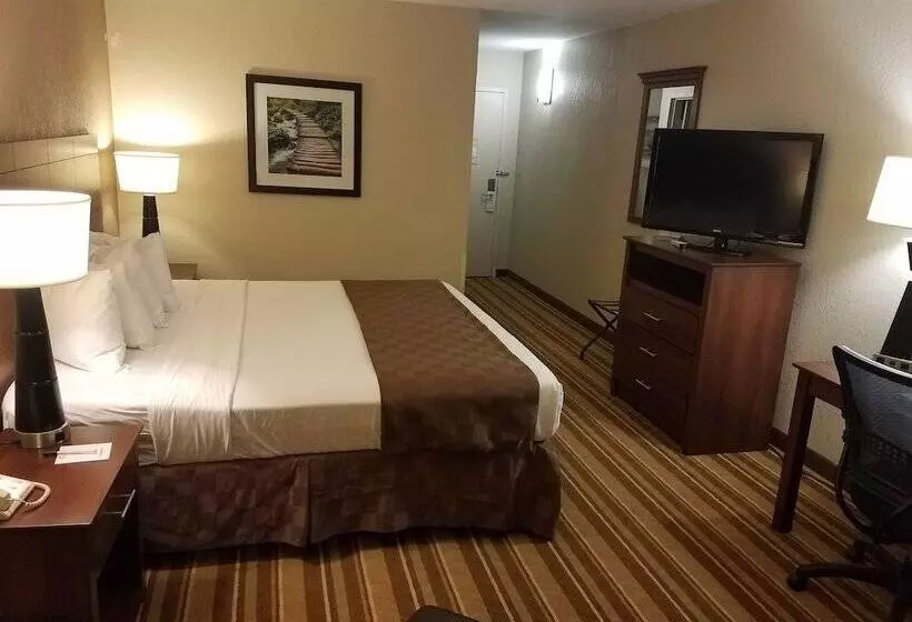 Отель Rock Island Inn & Suites Marshalltown