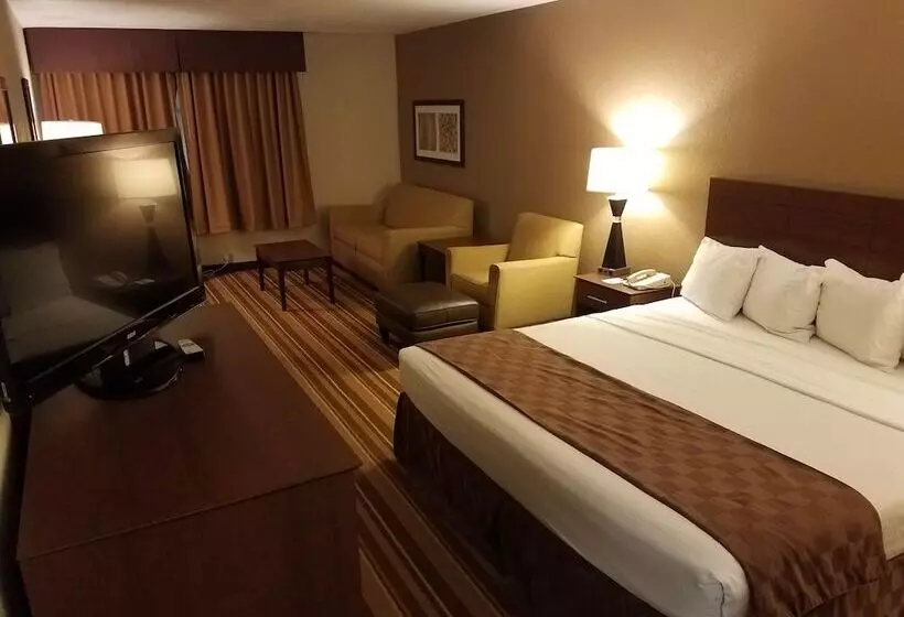 Отель Rock Island Inn & Suites Marshalltown
