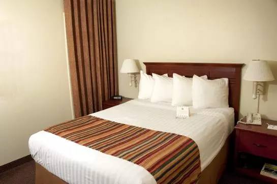 فندق Best Western Sherwood Inn