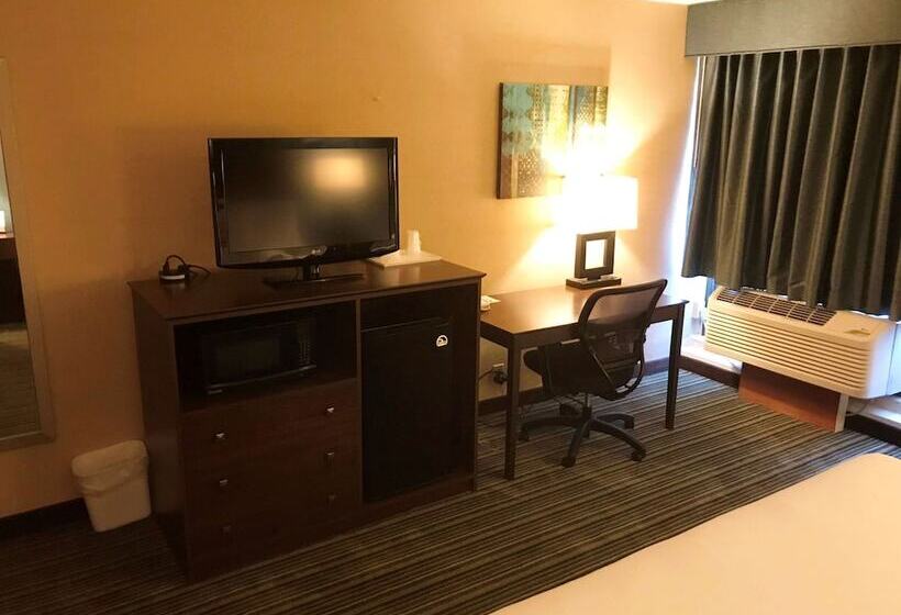 فندق Best Western Woodhaven Inn