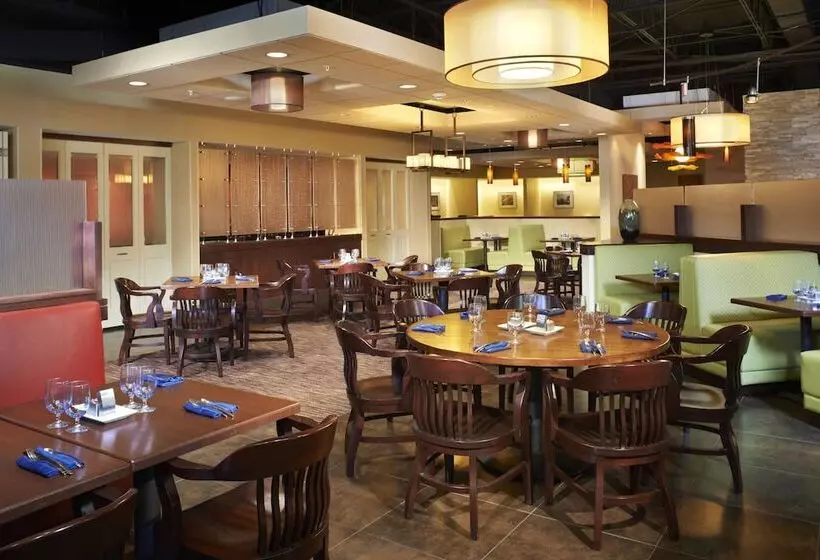 Hotel Buffalo Marriott Niagara