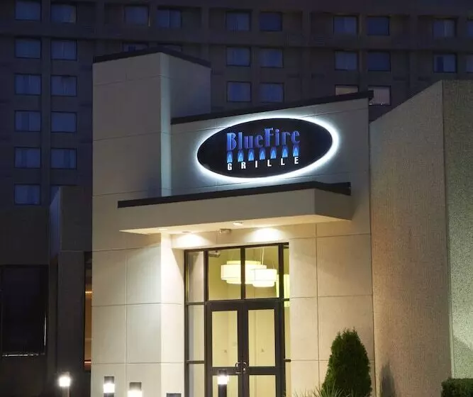 Hotel Buffalo Marriott Niagara