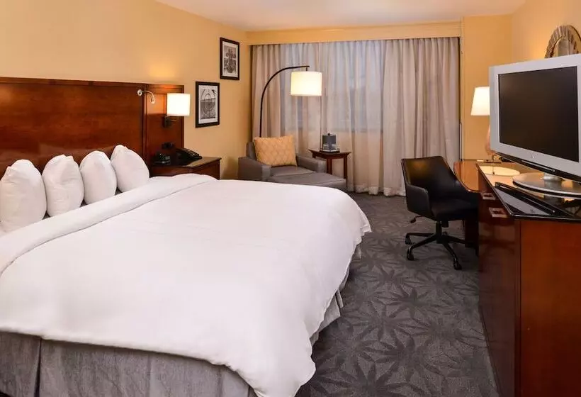 Hotel Buffalo Marriott Niagara