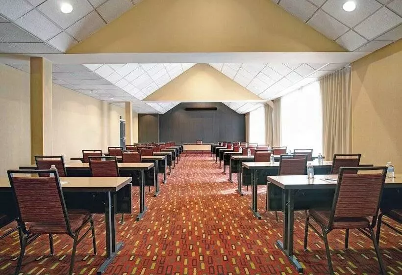 Hotel Courtyard Chicago Elmhurst/oakbrook Area