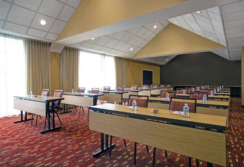 בית מלון כפרי Courtyard Chicago Elmhurst/oakbrook Area